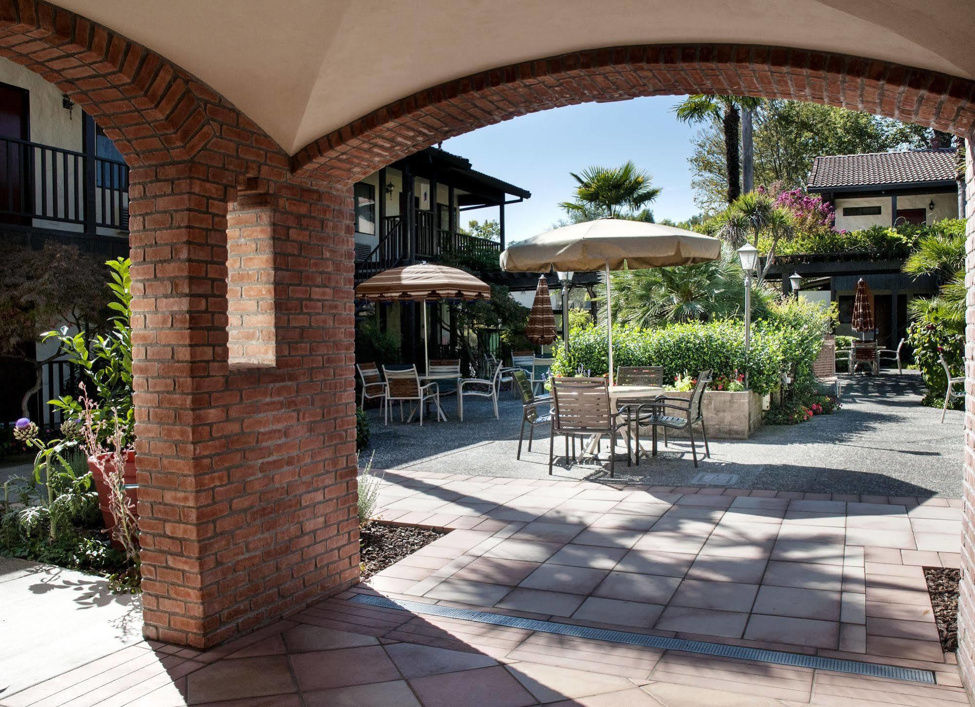 Roman Spa Resort Calistoga Buitenkant foto
