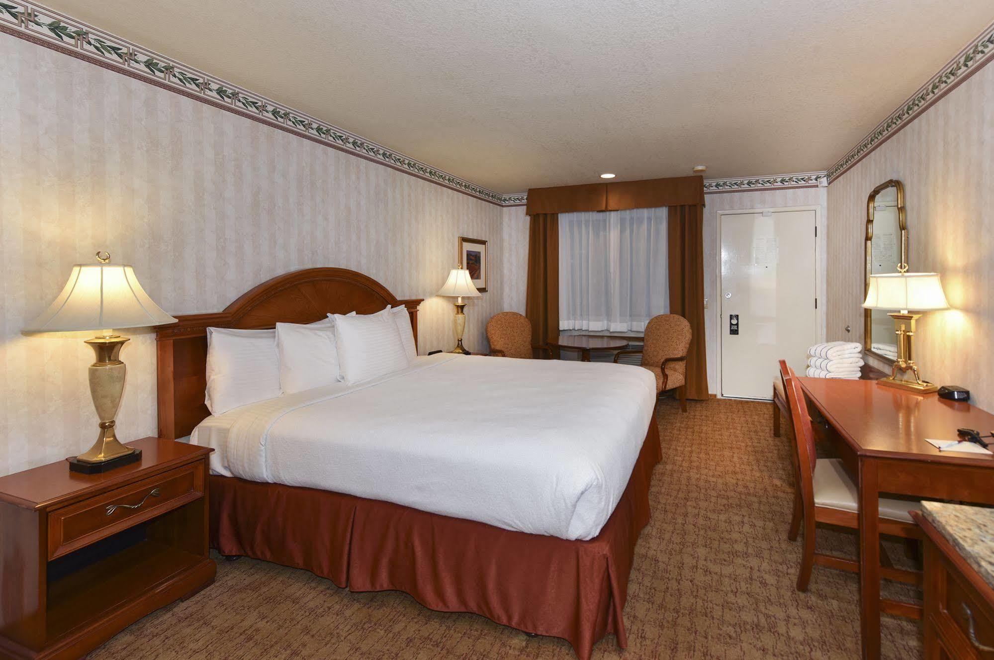 Roman Spa Resort Calistoga Buitenkant foto