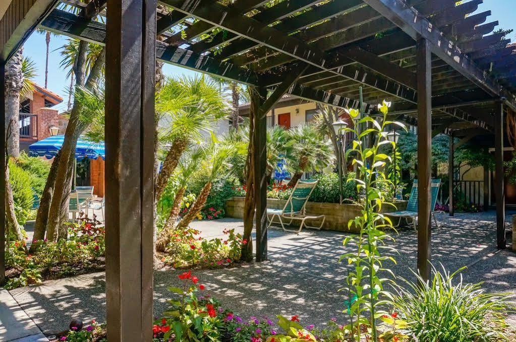 Roman Spa Resort Calistoga Buitenkant foto