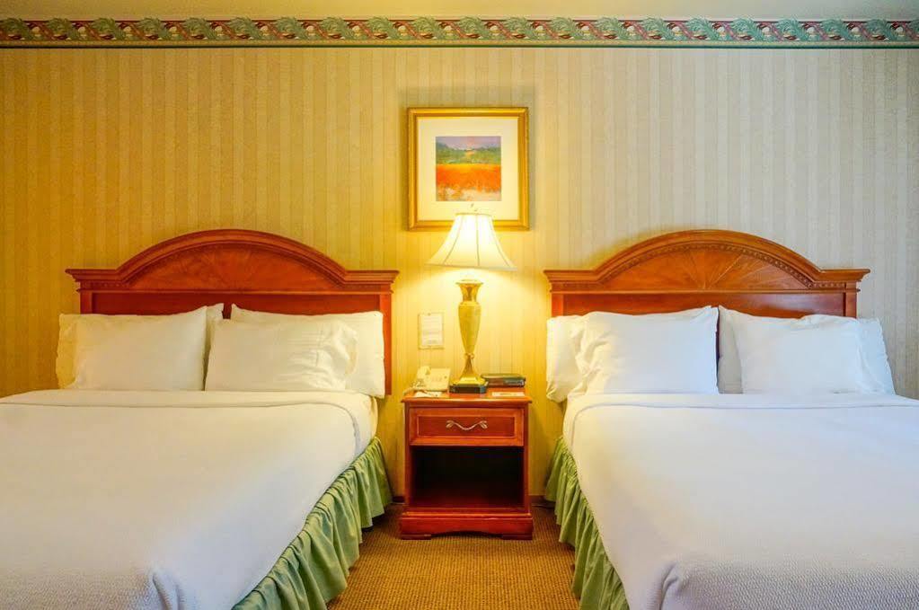 Roman Spa Resort Calistoga Buitenkant foto